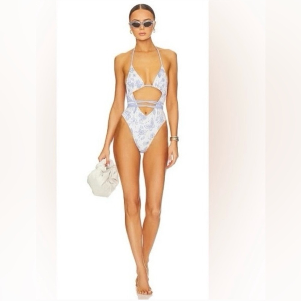 Frankie’s Bikinis Sydney Sweeney swimsuit